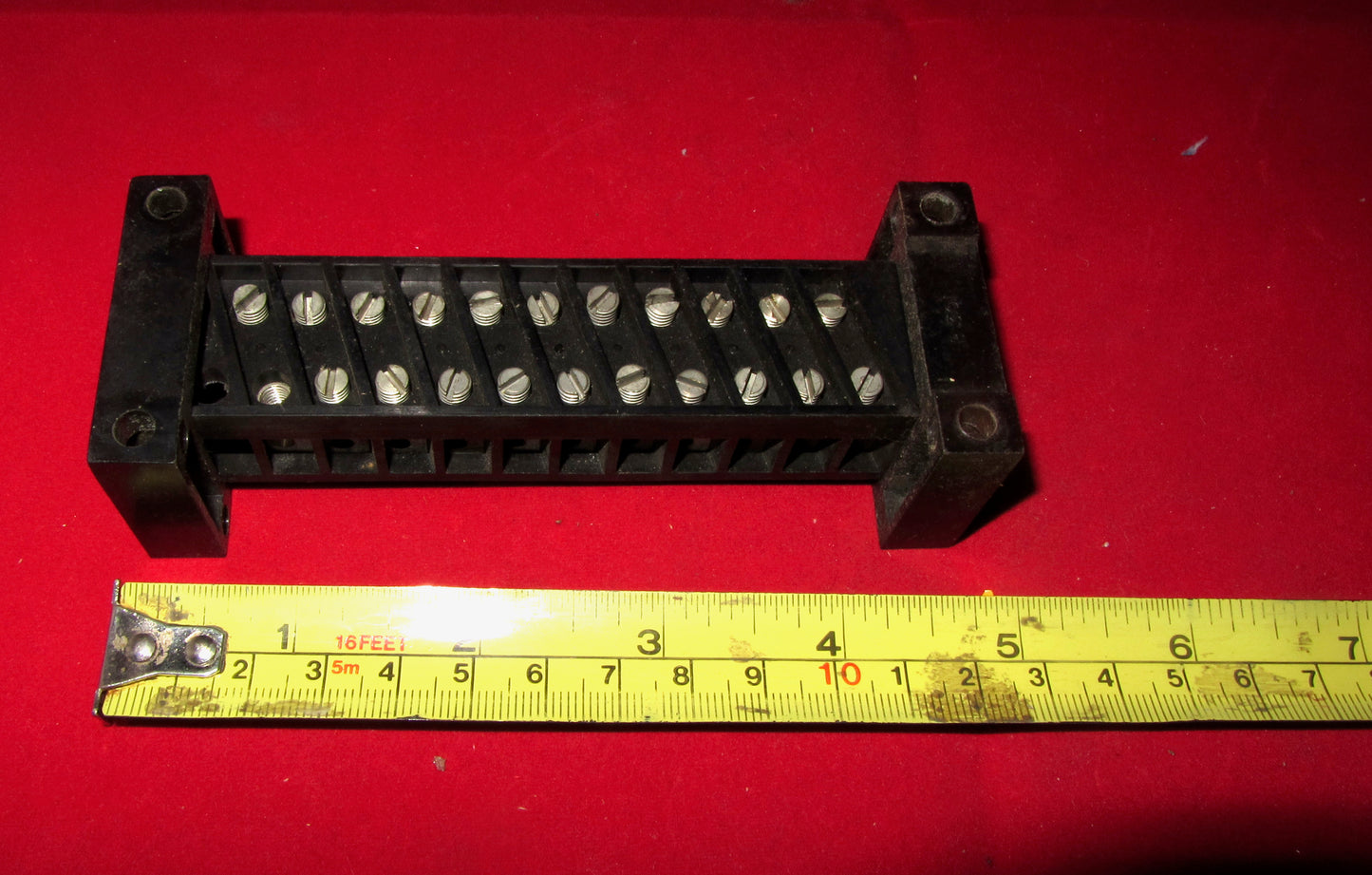 ADMIRALTY, 11 WAY, BAKELITE TERMINAL BLOCK, WITH EDGE MOUNTING CHEEKS, VERY HEAVY DUTY