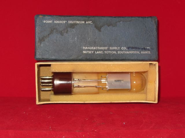 POINT SOURCE, DEUTERIUM LAMP, BOXED