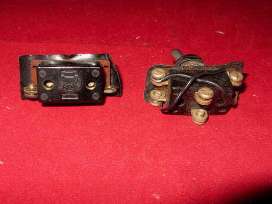 SPST, PEAR DOLLY, SWITCH, RADIOSPARES, 3A 250V, NOS