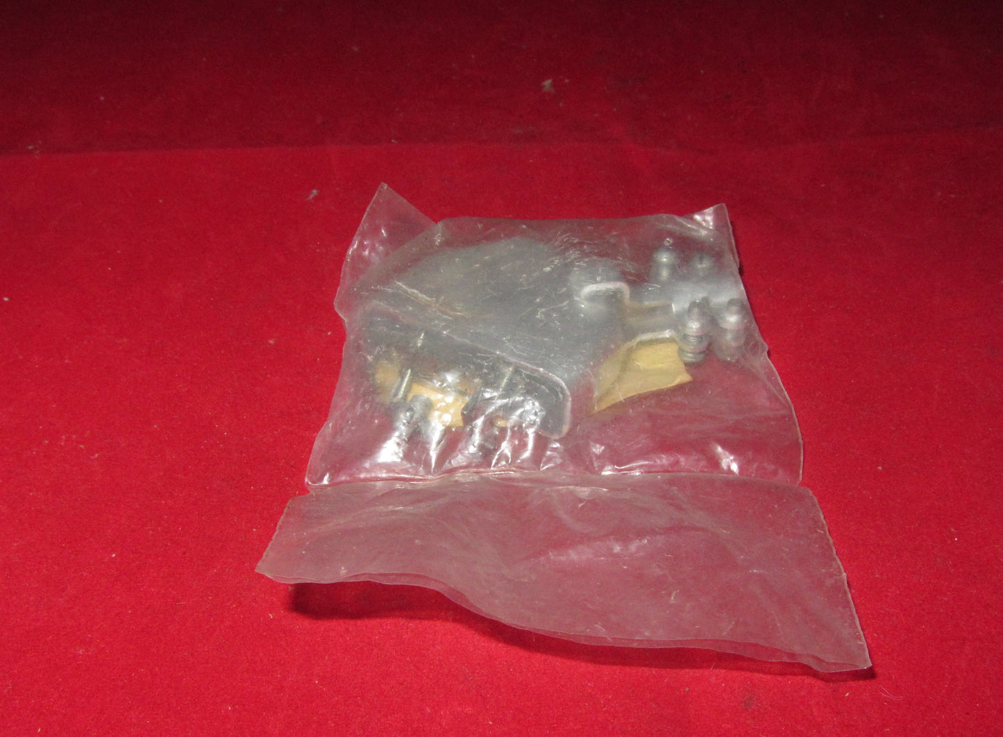 RS RADIOSPARES, STANDARD MULTIPLE CONNECTOR SHELL, 4 WAY X1