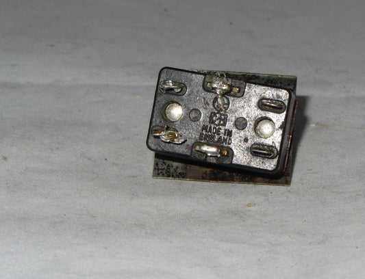 OAK CH DPST CENTRE OFF SWITCH WITH SWITCH PLATE EX EQUIPT