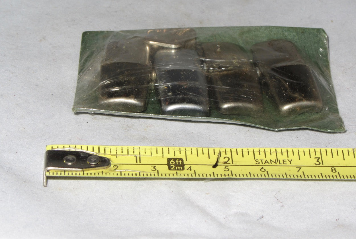 CHENEY, DANSETTE TYPE, CLASPS SET OF 4 NOS