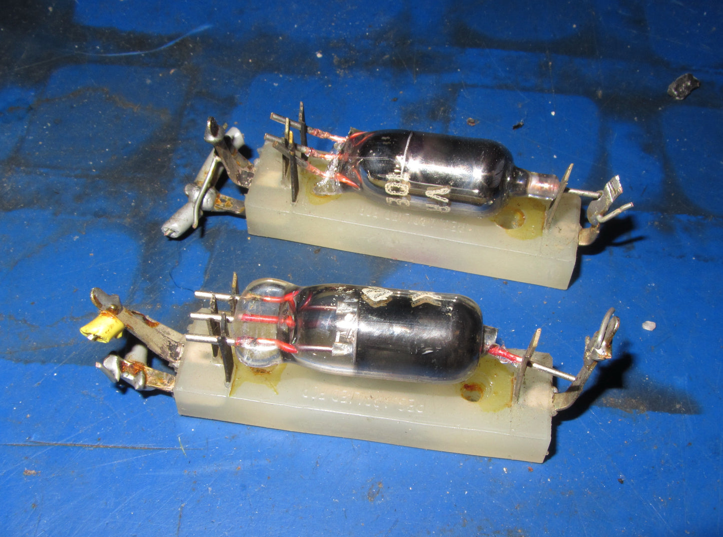 VALVE BASE, B3G, c/w EA50 VALVE