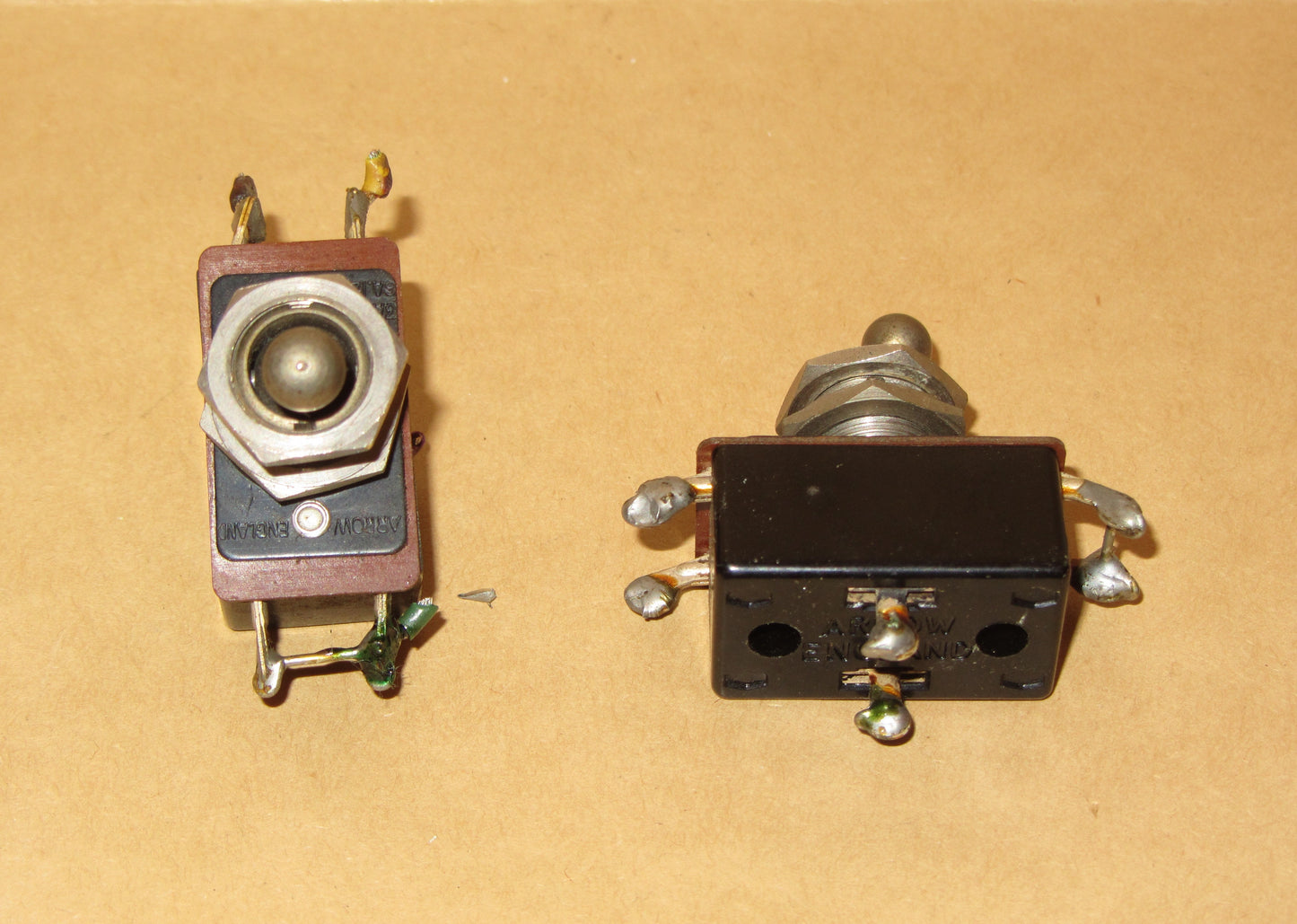 ARROW, DPST, BALL DOLLY, SWITCH, 3A @ 250V, EX EQUIPT