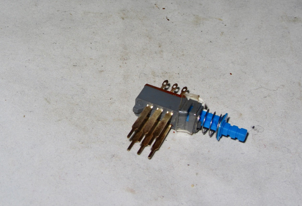 MULITPIN SWITCH, ROBERTS, RADIOS,