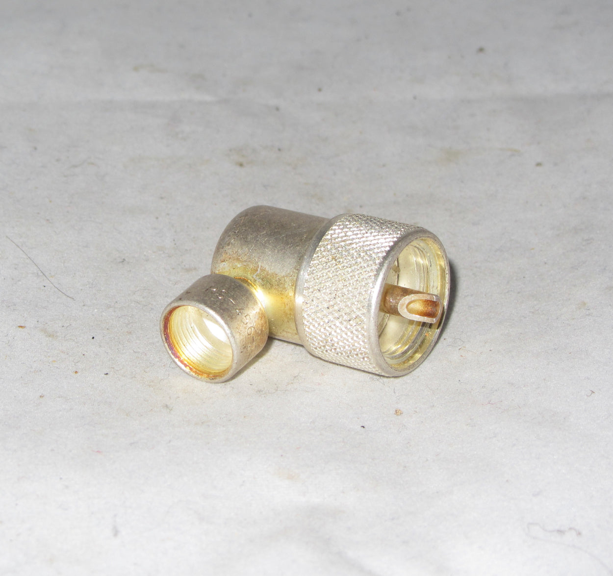 Angled PL Plug, PL 259, Male Plug, Right Angle, Clamp RG 213, Cable Connector