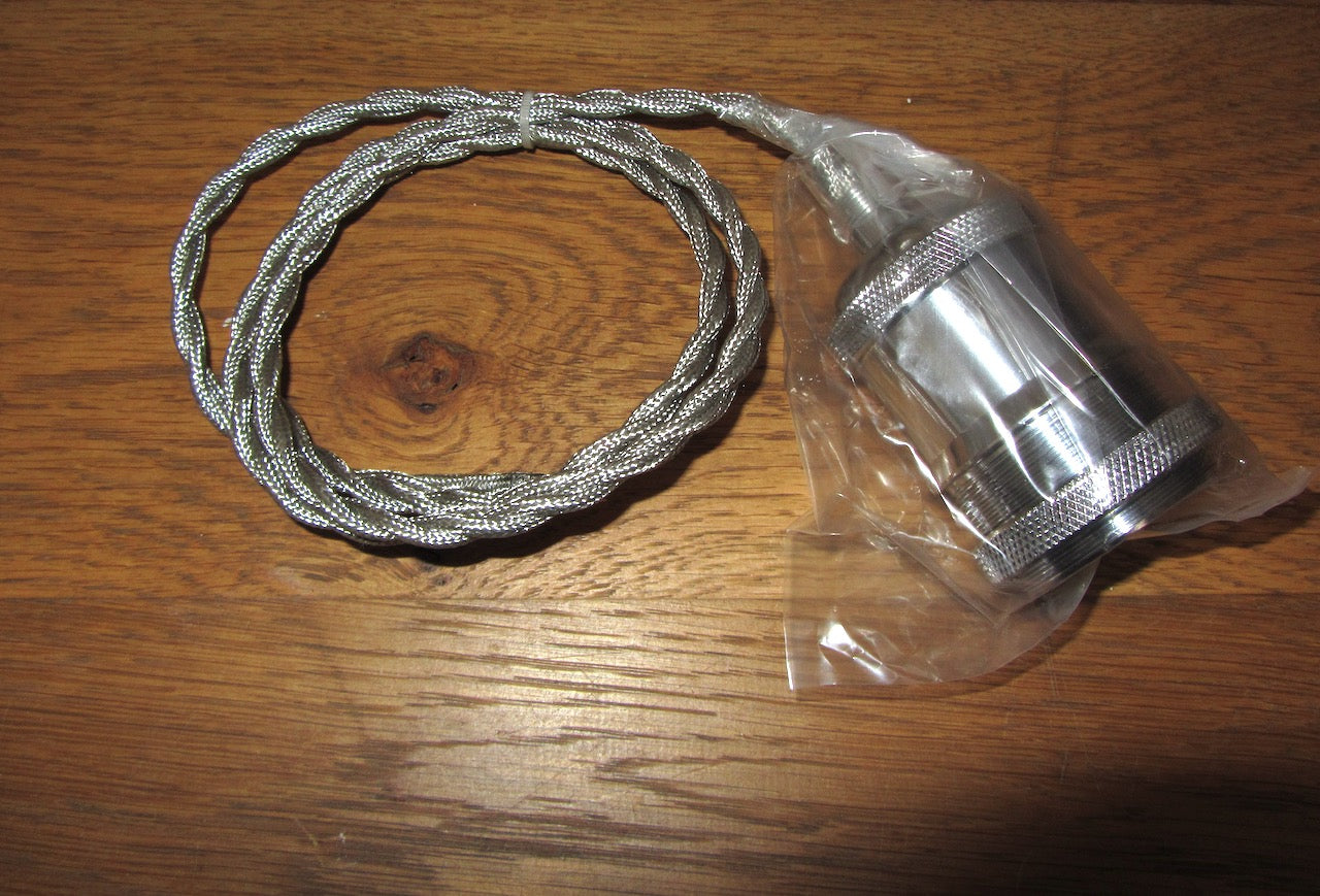 Vintage Style Pendant Light Fitting, E27 Pendant Lamp Holder, with Silver Braided Flex, NOS
