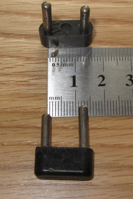 2 pin plug, suit B2 spy set