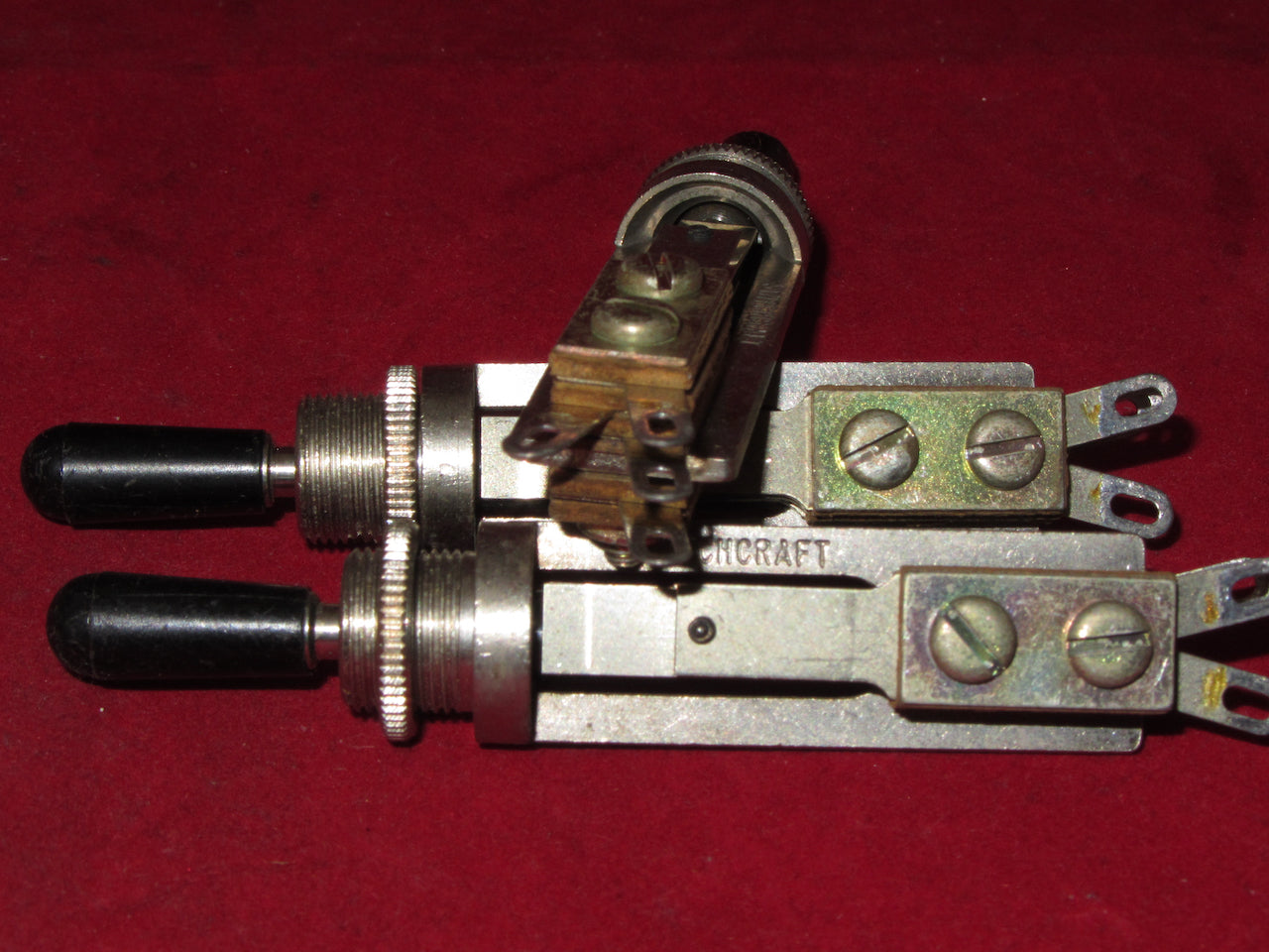 SWITCHCRAFT,  PUSH TO MAKE, NON LATCHING SWITCH, NOS