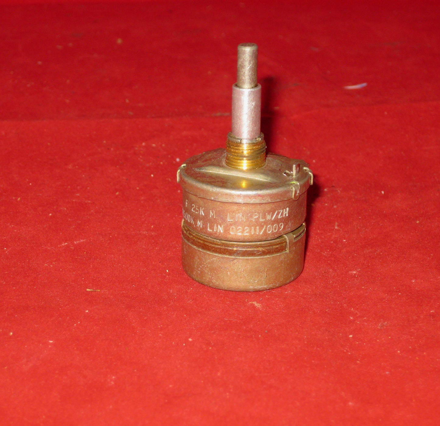 Plessey, PLW, Rotary Potentiometer, Co-axial Spindle Operated, 500K ohm LIN + 500K ohm Log, 2 gang, 1 Turns,