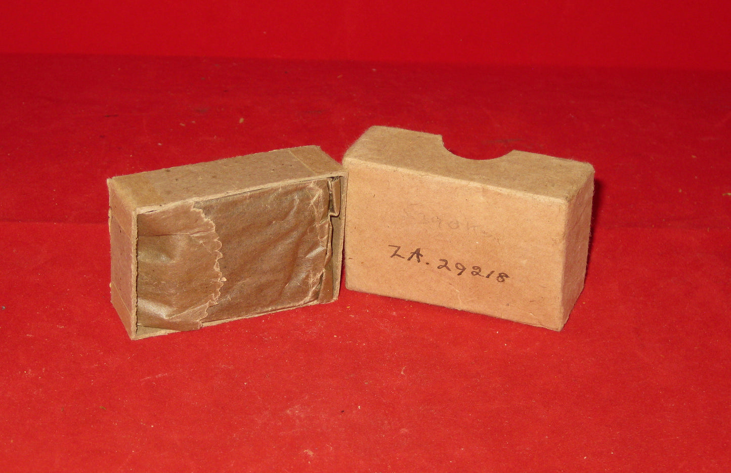 ZA29218, WW2 Crystal, , 5390 KHz, Boxed, New, Dated 1945
