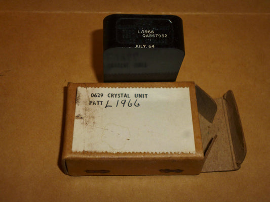 WW2 Crystal, 19mm Pin Spacing,, GEC, Suit B2 Spy Set, 1966 KHz,  Dated 1959, New Boxed