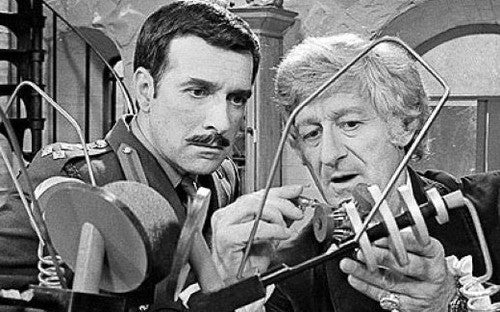 DR WHO DANCES THE JITTERBUG THE MULLARD WAY