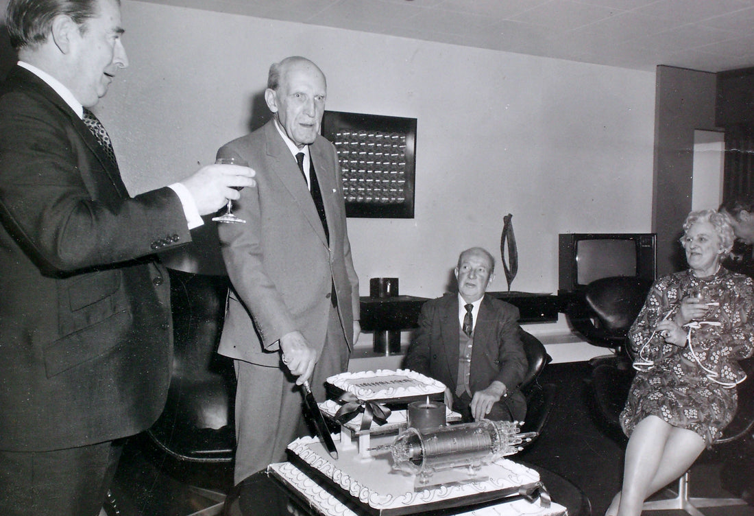 STANLEY MULLARD, HYDROPONICS & PRIZE CARNATIONS