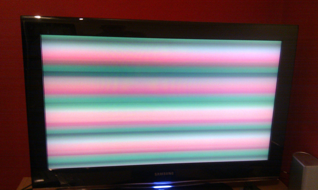 DEAD PIXELS RUINING MY SCREEN - THIS NEVER HAPPENED IN THE OLD DAYS! (i)