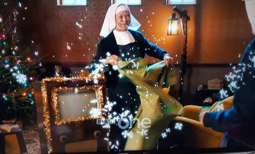 AAAAAH, A CHRISTMAS EKCO TV