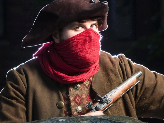 A NOTICE FROM ROYAL MAIL GIVING REASONS WHY US CUSTOMERS SHIPPING COSTS HAVE RISEN BY 33 - 56%