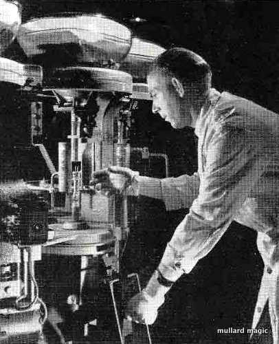 CATHODE RAY TUBE PUMPING