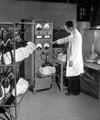 AN INTRODUCTION TO CATHODE RAY TUBE (CRT) MANUFACTURE