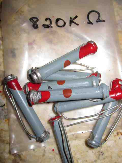 ERIE, DOGBONE, SOLID ROD, CARBON RESISTORS, , BODY TIP SPOT, TYPE A,  820K @ 1-2W