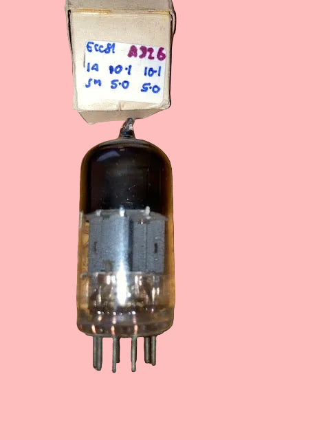 ECC81, MULLARD, TK1 R8F  JUNE 1958 MITCHAM MANUFACTURE 