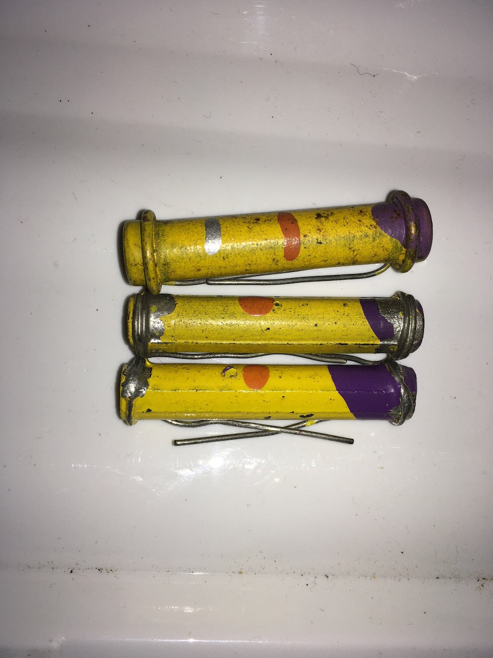 ERIE, DOGBONE, SOLID ROD, CARBON RESISTORS, BODY TIP SPOT TYPE 10A,47K, 1-2W