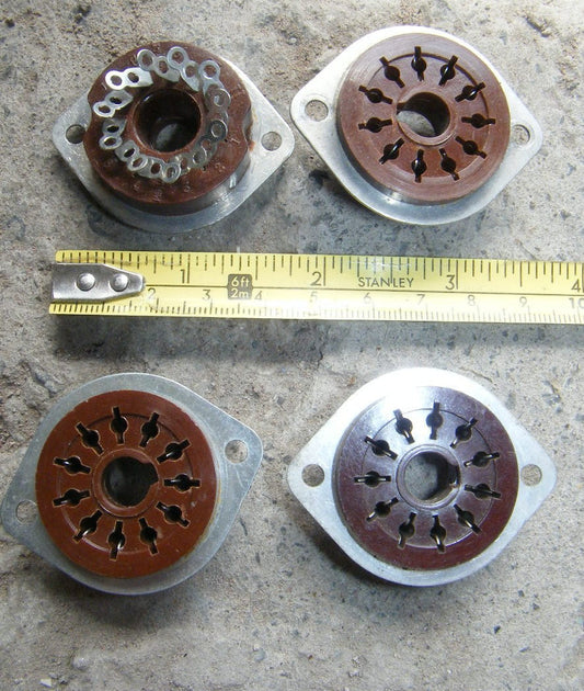 B11A American sub-magnal valve base in brown micanol NOS - MULLARD MAGIC - 1