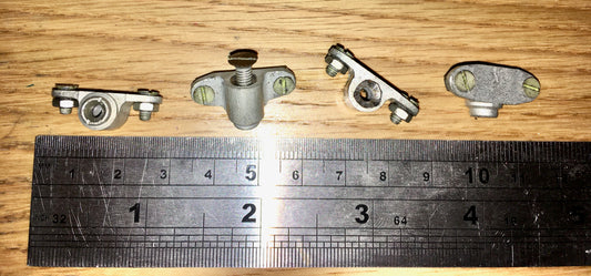SET OF 4X, BRACKETS, TO MOUNT A BASEPLATE OR TOP PLATE ON AN ALUMINIUM CHASSIS