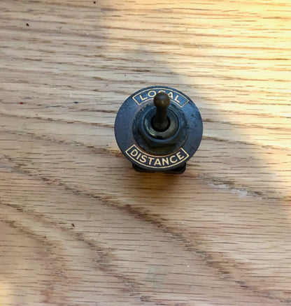 CH, CROUSE-HINDS, ,SPST, BALL DOLLY, SWITCH, WITH ROUND LOCAL DISTANCE ESCUTCHEON PLATE, EX EQUIPT