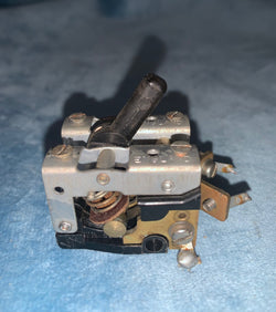 DIAMOND H, HEAVY DUTY SWITCH ,SPST, BANK OF 2,  26mm MOUNTING CENTRES, POSSIBLY B40 RECEIVER, EX EQUIPT