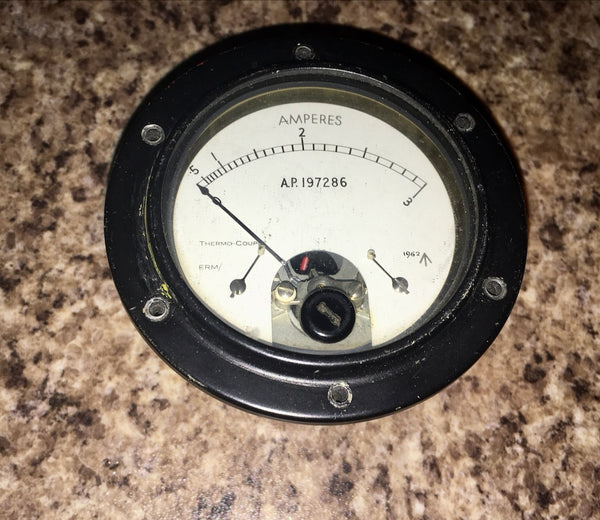 Thermocouple, Moving Coil Meter, AP197286, SCALED 0-3A,  DATED 1962, 2.5 INS MOUNTING DIA., 3.25 INS OVERALL DIA