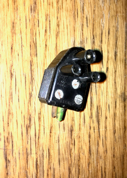 Miniature Bulgin, 3-Pin, Mains Panel Plug,  250V 3A,  SA2403 Plug,  as used for Michel GyrodeC PSU, Ex Equipt