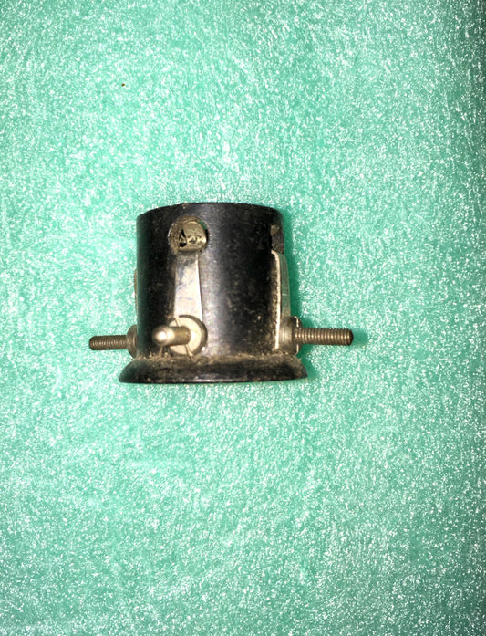 LISSEN , B4, BRITISH 4 PIN, EBONITE,  VALVE BASE,  1927