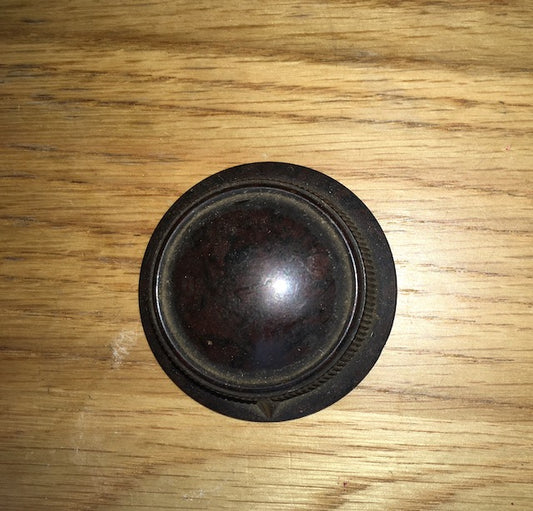 KOLSTER BRANDES, RIBBED, SKIRTED, BROWN BAKELITE KNOB, UNBUSHED,  15mm DEPTH, 42mm DIA, 6mm SHAFT, POSSIBLY FOR, MASTERPIECE  KB 207,