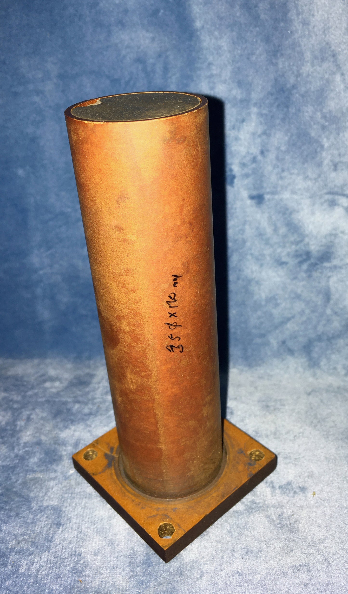 FERRITE ROD, APPROX 120mm HIGH, 33mm DIA., ON A TUFNOPL BASEPLATE, SLEEVED WITH TUFNOL,APPROX 2mm THICK, FOR OVERALL DIA OF 35mm