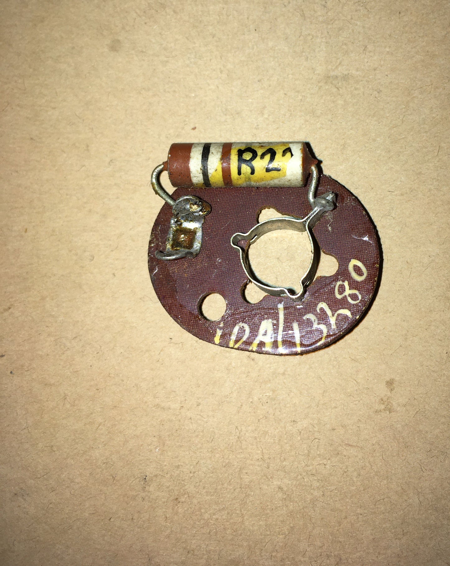 TOPCAP, ROUND PATTERN, VALVE TOP CAP, GEE, AIR MINISTRY,