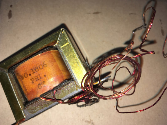 RF GILSON, OUTPUT TRANSFORMER, WO.1806, PRIMARY CT, SECONDARY 1W 3 OHM SPEECH COIL