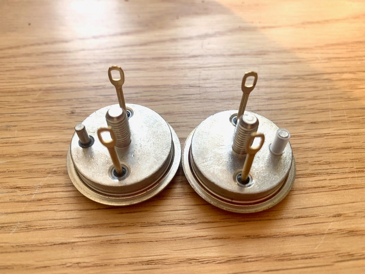 ADZ11  MULLARD TRANSISTOR inverter-transistors in Pye Vanguard FM25 VHF, PNP, TO39