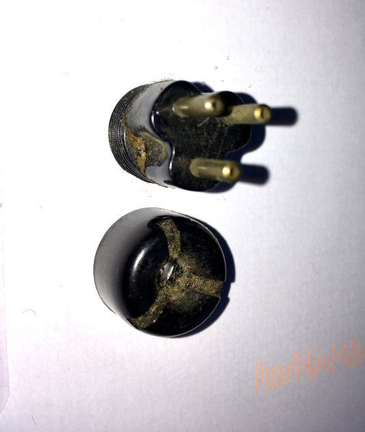 3 PIN, MALE PLUG, CABLE MOUNT, BRASS PINS, NOS