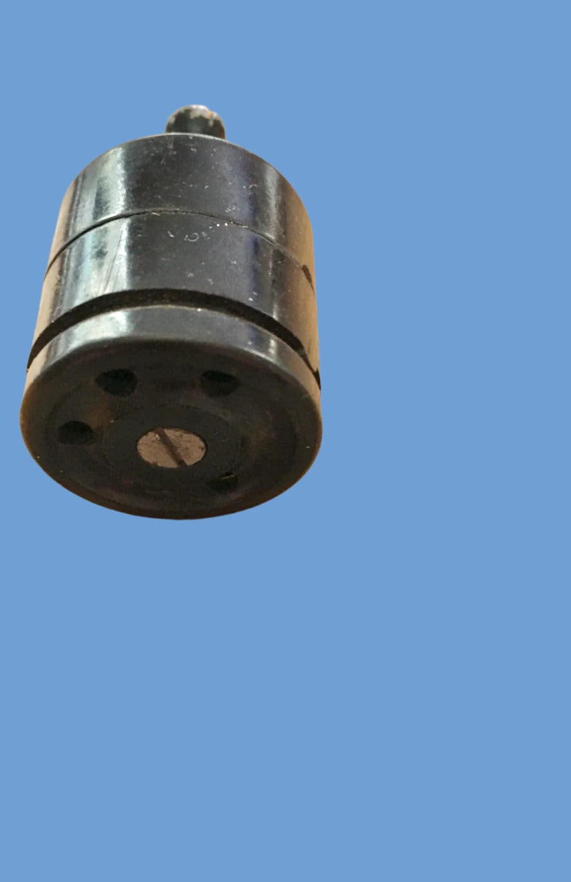 10H/8529, AIR MINISTRY, FREE SOCKET, TYPE 39, POWER SUPPLY SOCKET, SWORDFISH RADIO, R1082, R1155 INTERCOM AMP A1134, CRYSTAL MONITOR TYPE 2