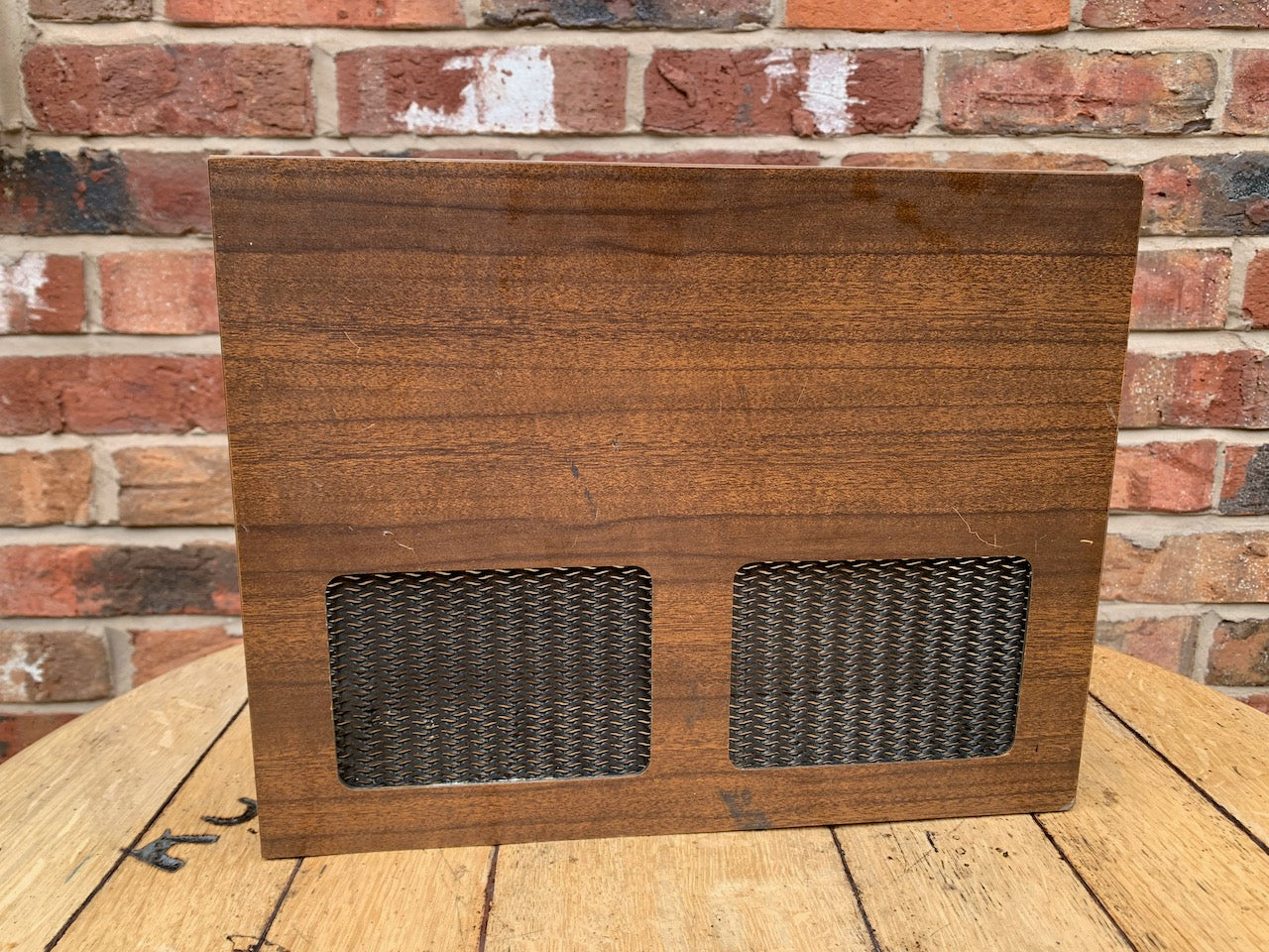 LEAK, Stereo Tuner, Trough Line 3, Troughline III, outer cabinet sleeve