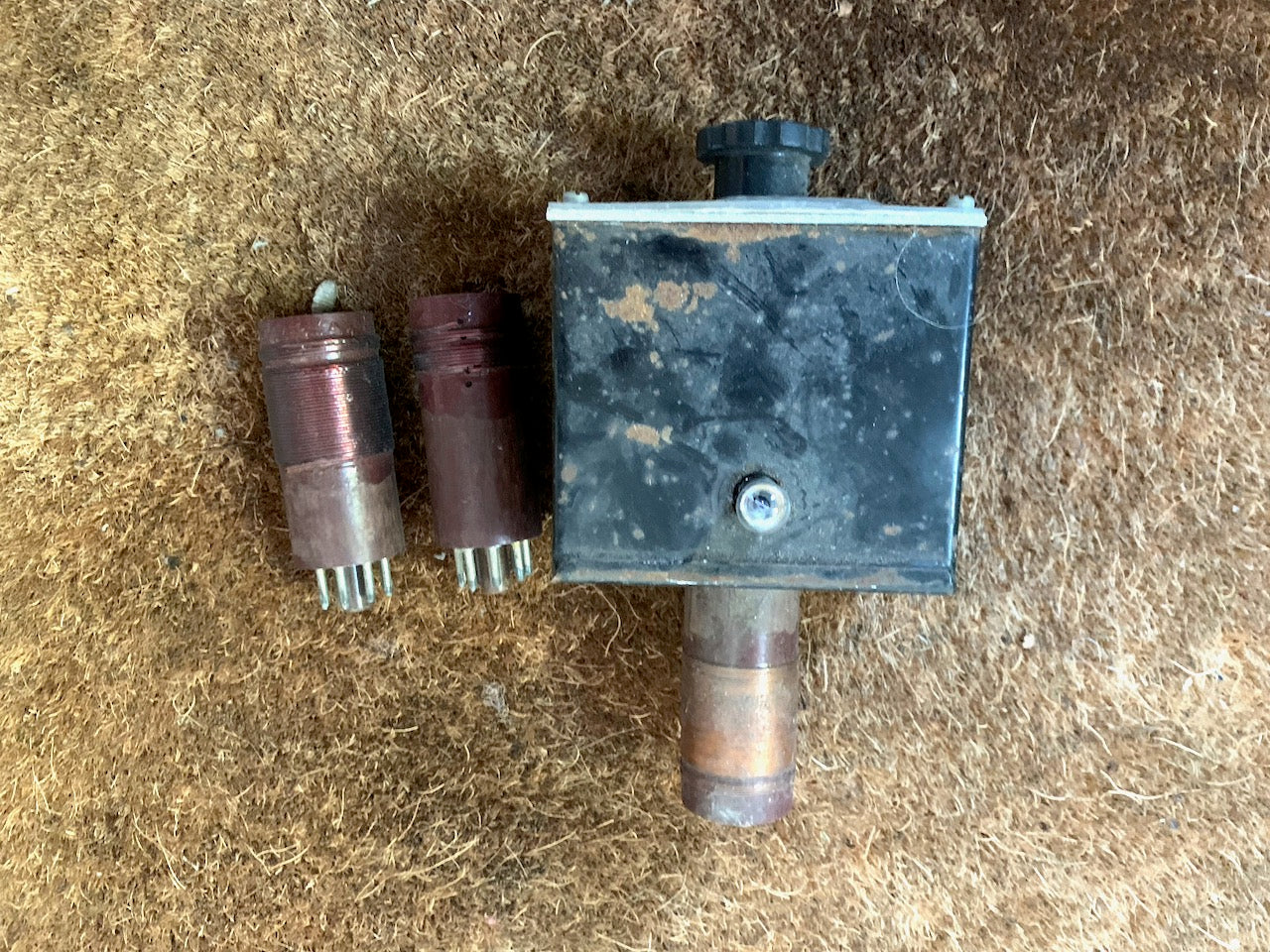 vintage grid dip oscillator, GDO, with three coils