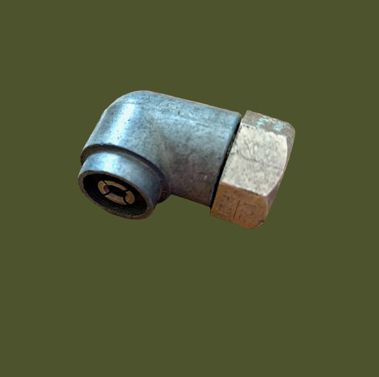 PYE PLUG, FEMALE, PYE SOCKET, COAXIAL RT ANGLE ENTRY, 10H/701, 10H/702, AS USED ON, GEE RF UNIT. WS19 VARIOMETER, etc. NOS