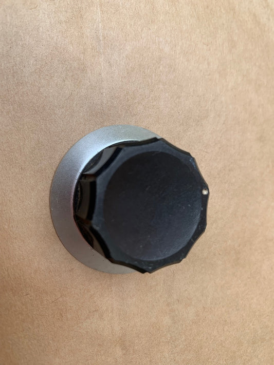 Black plastic, Advance Electronics, knob set, clamp mount,  5.5mm dia. shaft, body. 28mm