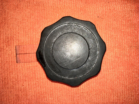 Eddystone, 2.5" Dia, fluted knob, CAT NO. 1076