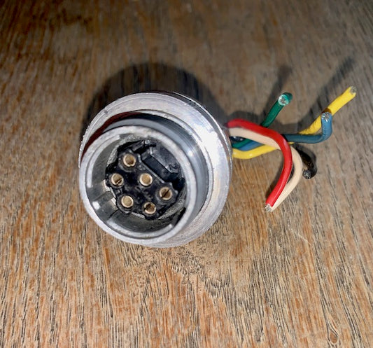 PATTERN 104, PLESSEY Mk4, 6 PIN, SIX SOCKET, FEMALE SOCKET, FIXED, CHASSIS MOUNT SOCKET,  AS USED IN LARKSPUR RADIOS etc