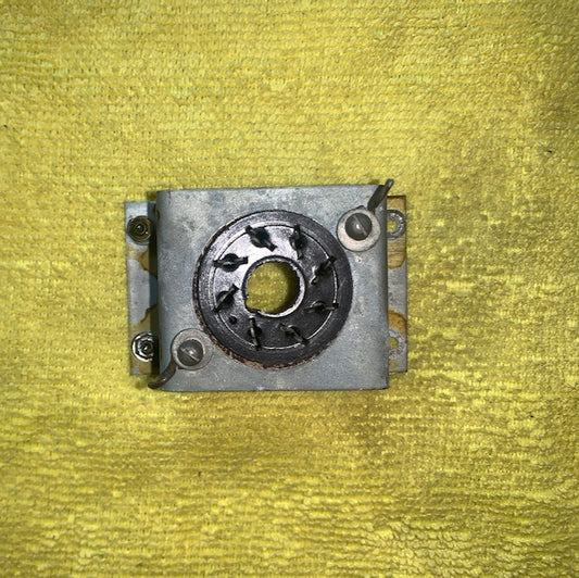 Amphenol, AO8, Octal, 8 pin,  Valve Base, NOS on Aluminium Mounting
