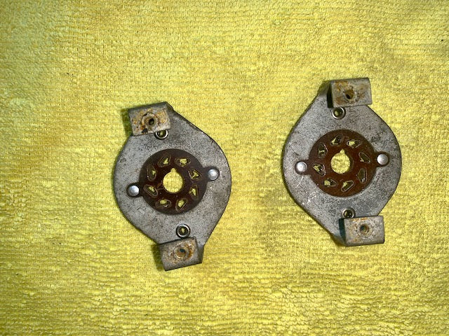 2x Clix, AO8, Octal, 8 pin,  Paxolin, Valve Bases, Ex Equipt on Aluminium Mounting Brackets