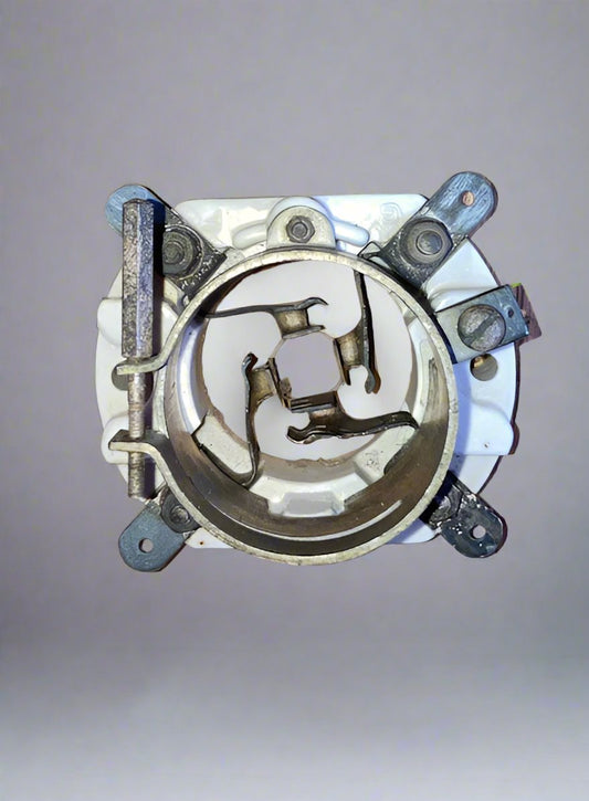 AIR MINISTRY, 10A/512, 4 PIN JUMBO CERAMIC VALVE BASE, FOR, 211, 845, VALVES, LOCK FIT CHASSIS MOUNT