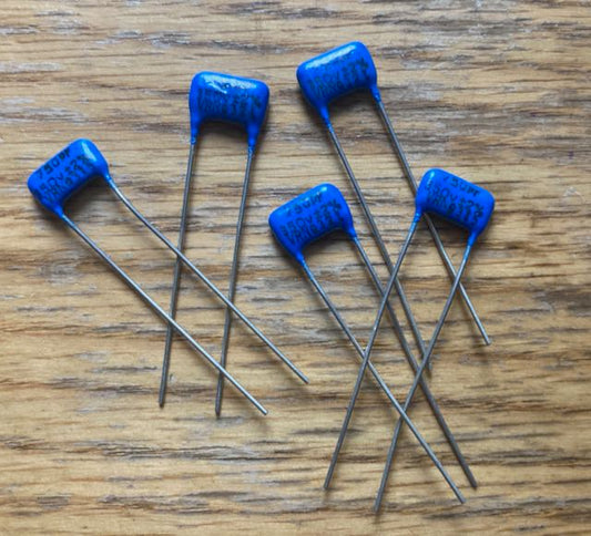 LEMCO,  CAPACITOR, 820pF , 350V WKG